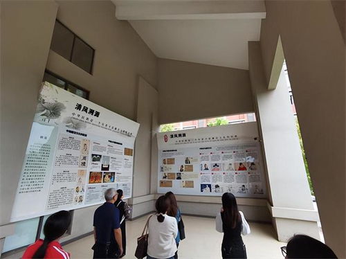 清風育人培根鑄魂，廉韻潤心筑牢防線——邵陽縣第七高級中學組織教職工參觀廉潔文化教育中心并開展文化藝術交流活動